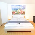 W-apartments - Spacious Parking, Ev-station, Washer & Private Garden * Offenburg