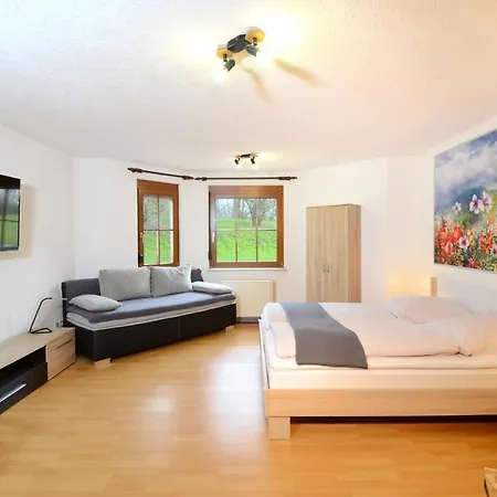 W-apartments - Spacious Parking, Ev-station, Washer & Private Garden *